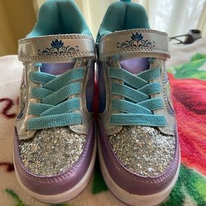 Frozen Heelys Size YTH12C